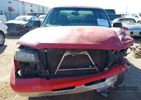 2004 Chevrolet Silverado Ls/Lt z USA, uszkodzony, nr VIN 2GCEC13T64127612